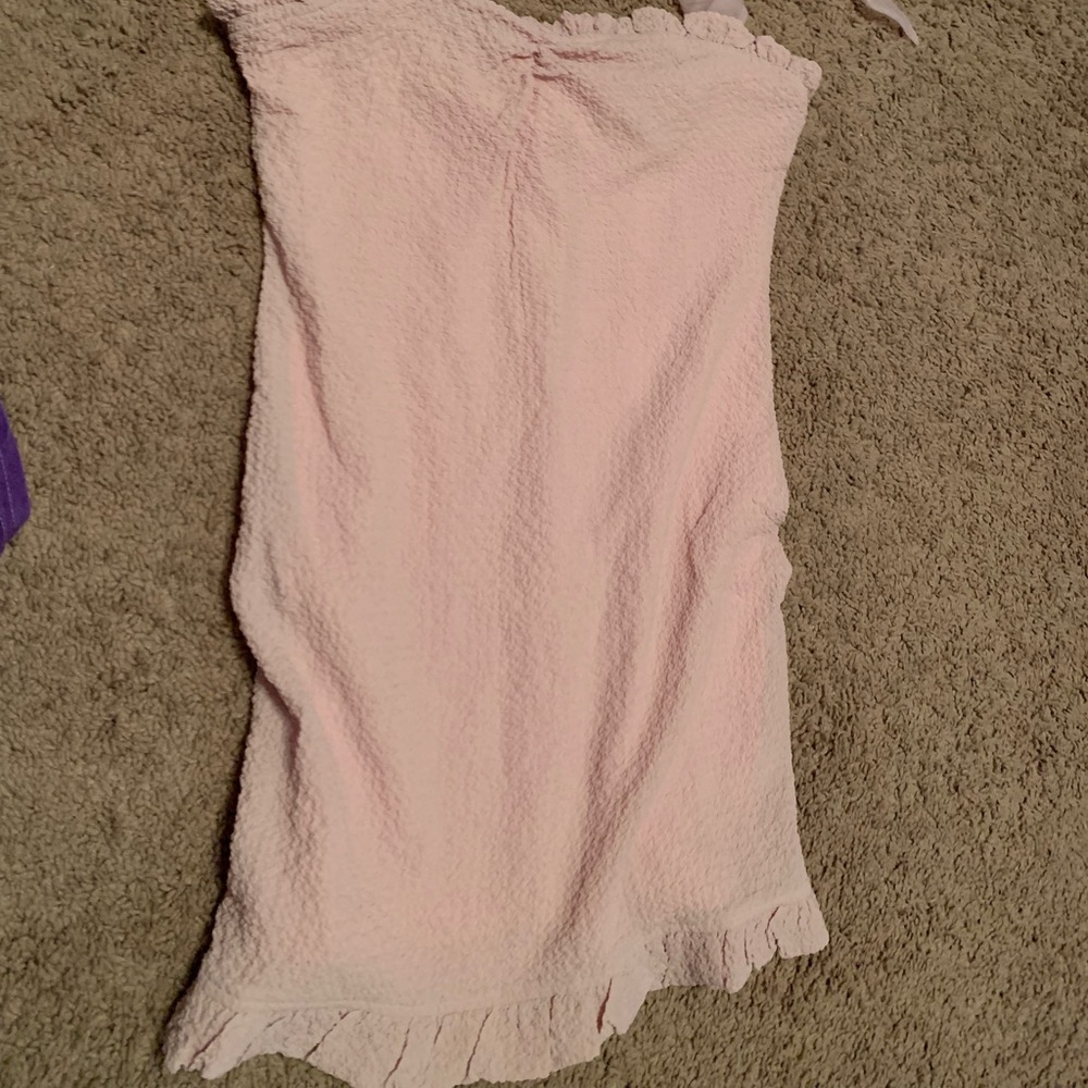 Soft pink dress: Never worn!
